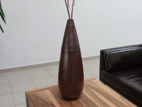 Wysoki wazon z drewna mango.