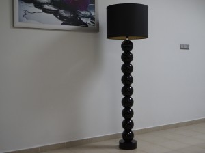 Czarna lampa podłogowa PERLA IX 170cm [AZ02742] abażur czarno-złoty