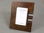 Drewniana ramka na zdjęcie z metalowymi klamrami 23cm [AZ01803]