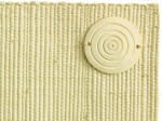 Podkładka z naturalnej rafii. Kremowy dodatek na stół lub na ławę.