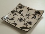 Patera ceramiczna z roślinnym motywem 26cm [AZ00750]