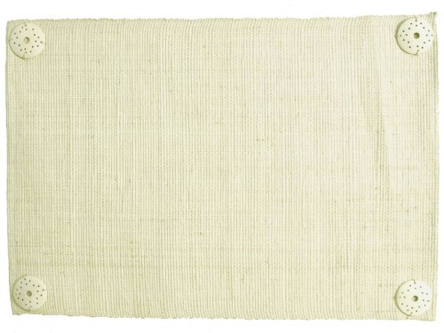 Dekoracyjna podkładka na stół do jadalni wykonana z rafii w kolorze ecru.