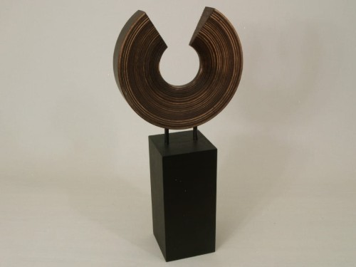 Woden decorative item on black pedestal 54cm [004101]