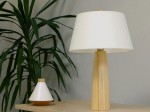 Lampa stołowa ARIANE z drewnianą podstawą.JPG